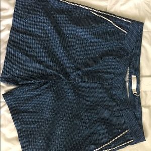 Lady Hagan blue sailboat print golf shorts